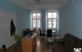 Apartament open-space, 67,5 mp utili, terasa 10 mp, zona strazii Eroilor!