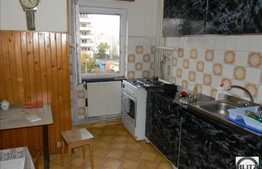 De vanzare, 3 camere, etaj intermediar, boxa la subsol, zona Calea Floresti!