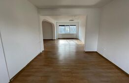 Vila de inchiriat, 300 mp, zona Sigma, 3 parcari