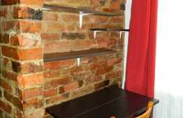 Vanzare 1 camera in imobil tip casa, 26 mp si pod de 30 mp