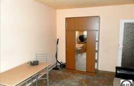 Apartament 2 camere, 46 mp, decomandat, etaj intermediar, zona Primariei