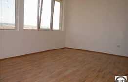 Mansarda 2 camere, 68.5 mp, zona Porii! Loc parcare cu CF 12 mp! Pret BUN!