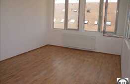 Mansarda 2 camere, 68.5 mp, zona Porii! Loc parcare cu CF 12 mp! Pret BUN!