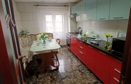 Apartament 4 camere, 97 mp, decomandat, zona Noua