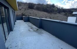 Penthouse 3 camere 77 mp, 2 bai, terasa 67mp Teilor