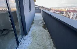 Penthouse 3 camere 77 mp, 2 bai, terasa 67mp Teilor