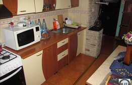 Vanzare apartament 2 camere, 38,4 mp, boxa la subsol, zona Iulius Mall!