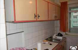 Apartament 2 camere, 41 mp utili, decomandat, izolat exterior, boxa la subsol!