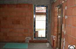 2 camere de vanzare, 65 mp utili plus 70 mp terasa, parcare inclusa