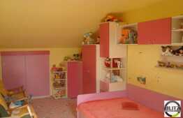 Vanzare 4 camere, 109 mp, balcon, imobil nou, scara interioara,zona Polus Center