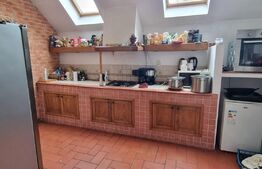  Casa 6 camere 296 mp si teren 800 mp in zona Marisel