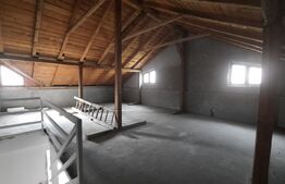 Casa tip duplex, 200 mp utili, 500 mp teren, Copaceni