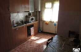 Apartament de vanzare, 2 camere, decomandat, zona strazii Dunarii!