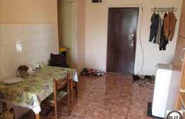 Apartament de vanzare, 2 camere, decomandat, zona strazii Dunarii!