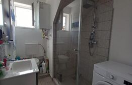 Investiție zona centrală! Apartament cu o camera la mansarda 42mp cu loc de parcare in curte, zona Centrala