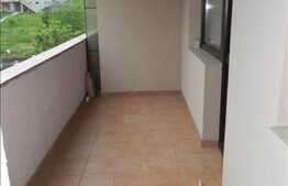 Vanzare 2 camere decomandate, 77 mp utili, balcon, loc parcare, zona linistita!
