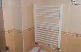 Vanzare 2 camere decomandate, 77 mp utili, balcon, loc parcare, zona linistita!