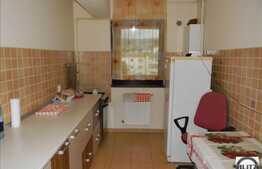 Vanzare 2 camere decomandate, 77 mp utili, balcon, loc parcare, zona linistita!