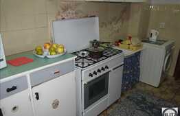 Vanzare apartament 3 camere, 64 mp utili, boxa la subsol, zona strazii Anina!