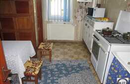 Vanzare apartament 3 camere, 64 mp utili, boxa la subsol, zona strazii Anina!