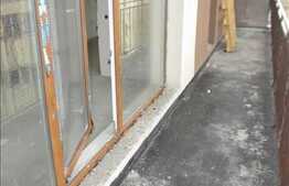 Apartament cu 1 camera de vanzare, etaj intermediar, zona strazii Florilor