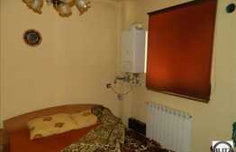 Apartament cu 1 camera de vanzare, etaj intermediar, zona strazii Florilor