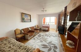 Apartament generos la bulevard, 2 camere, decomandat, 57mp utili Piata Tractoru