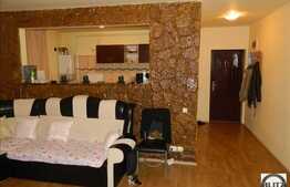 Apartament cu 2 camere, 56 mp utili, zona strazii Eroilor! Mobilat! Parcare!