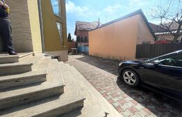 Casa de închiriat, 330 mp, curte, parcări, zona Iris