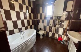 Casa de închiriat, 330 mp, curte, parcări, zona Iris