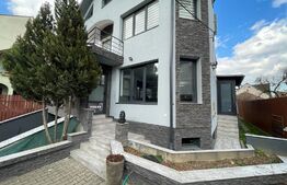 Spatiu comercial ideal pentru salon  pe 2 niveluri ultrafinisat