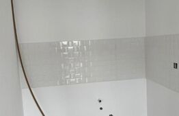 Apartament 3 camere decomandate, 61 mp, 2 bai si parcare inclusa in zona Terra