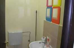 Apartament de inchiriat, 3 camere, la casa, 2 locuri de parcare, Pta. Unirii!