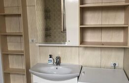 Apartament 4 camere, 70 mp, 2 locuri de parcare,  zona Hotel Premier 