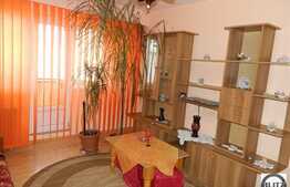 Apartament de vanzare, 3 camere, 53 mp, cu boxa la subsol si parcare, zona BIG!