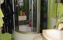 Vanzare apartament 2 camere, 50 mp utili, zona Lunii, cu parcare