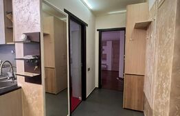 Apartament 3 camere, 54 mp, parcare, zona Eroilor 
