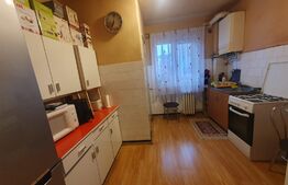 Apartament cu 4 camere decomandat, 76mp, cu balcon, zona Bucium