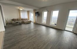 Apartament spatios de 4 camere,  175 mp, terasa, 2 parcari, zona strazii Donath