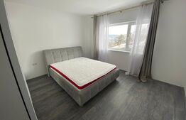 Apartament spatios de 4 camere,  175 mp, terasa, 2 parcari, zona strazii Donath