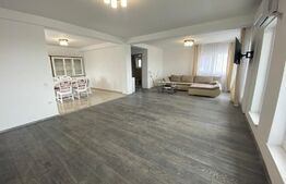 Apartament spatios de 4 camere,  175 mp, terasa, 2 parcari, zona strazii Donath