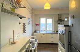 Inchiriere 3 camere, 80 mp utili, 2 bai, balcon deschis, parcare, zona strazii Titulescu