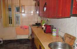 Apartament 4 camere, 78,60 mp, etaj intermediar, boxa la subsol, zona Zorilor!