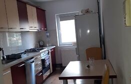 Apartament de 3 Camere, 60.00mp, semidecomandat, Scriitorilor