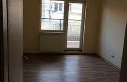 Apartament de vanzare, 3 camere, 81 mp, parcare, etaj intermediar, zona Paris!