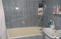 Apartament 3 camere, 65 mp utili, boxa la bubsol, zona Calea Floresti!