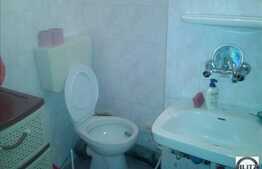 Apartament cu 3 camere, 67 mp utili, decomandat, loc parcare si boxa la subsol