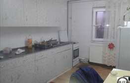 Apartament cu 3 camere, 67 mp utili, decomandat, loc parcare si boxa la subsol