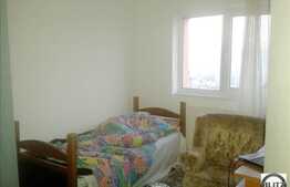 Apartament cu 3 camere, 67 mp utili, decomandat, loc parcare si boxa la subsol