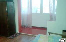 Apartament cu 3 camere, 67 mp utili, decomandat, loc parcare si boxa la subsol